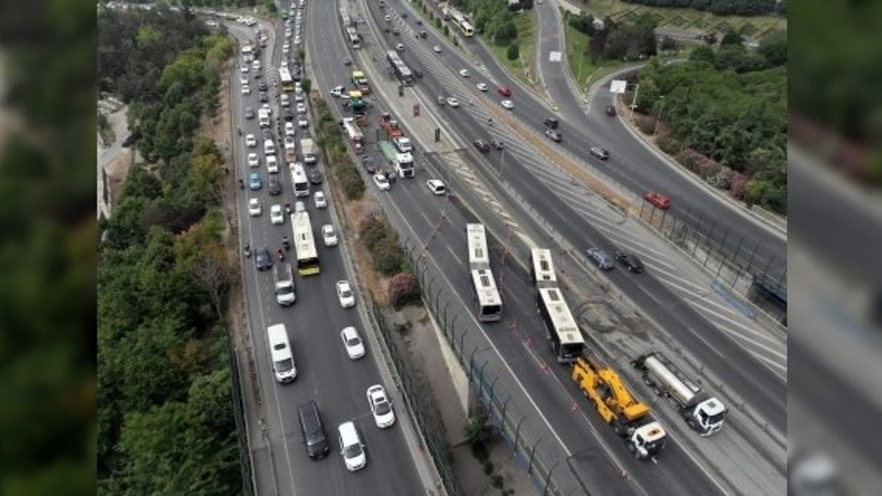 Haliç Köprüsü'nde asfalt yenileme çalışması, trafik yoğunluğu oluşturdu