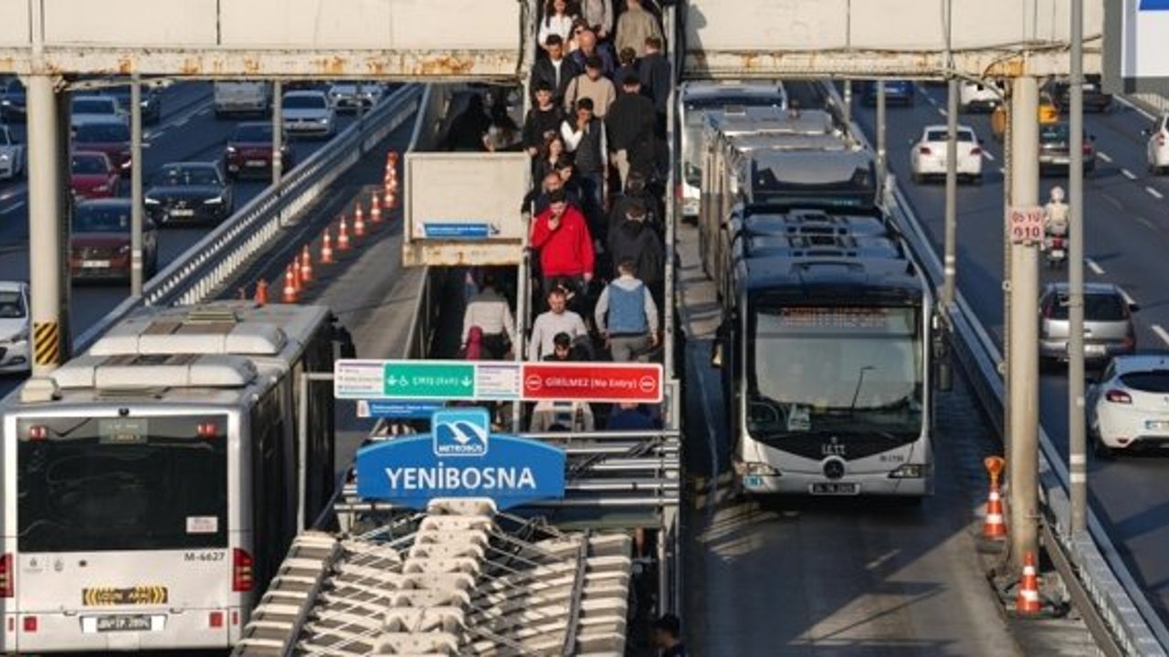 İstanbul'da toplu ulaşıma zam kararı bugün uygulanmaya başlandı