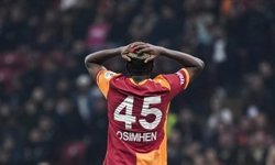 Osimhen, Nijerya tarihine de geçti