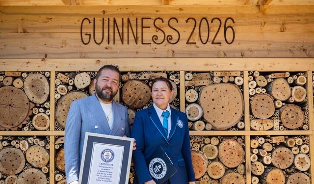 Anavarza Bal Dünyanın En Büyük Arı Oteli ile Guinness Dünya Rekoru’nun Sahibi Oldu