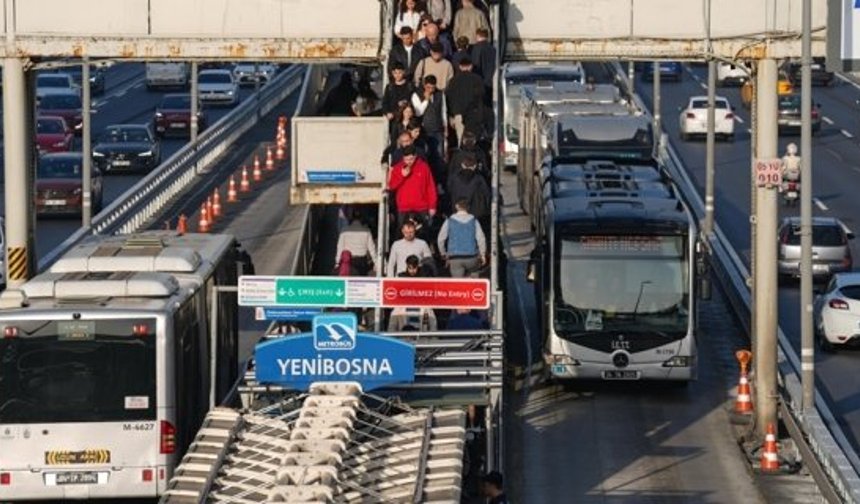 İstanbul'da toplu ulaşıma zam kararı bugün uygulanmaya başlandı