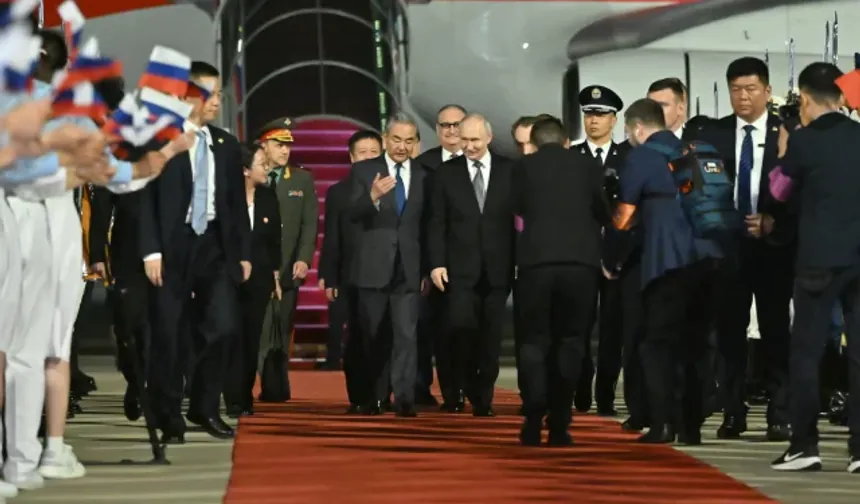 Putin-Şi görüşmesi başladı! Masada 40 anlaşma var