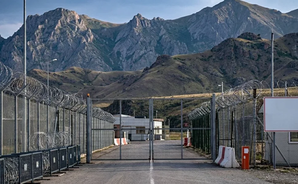 Büyükelçi Serdar Kılıç: Ermenistan ile sınır açılmaya hazır noktaya geldi sayılır