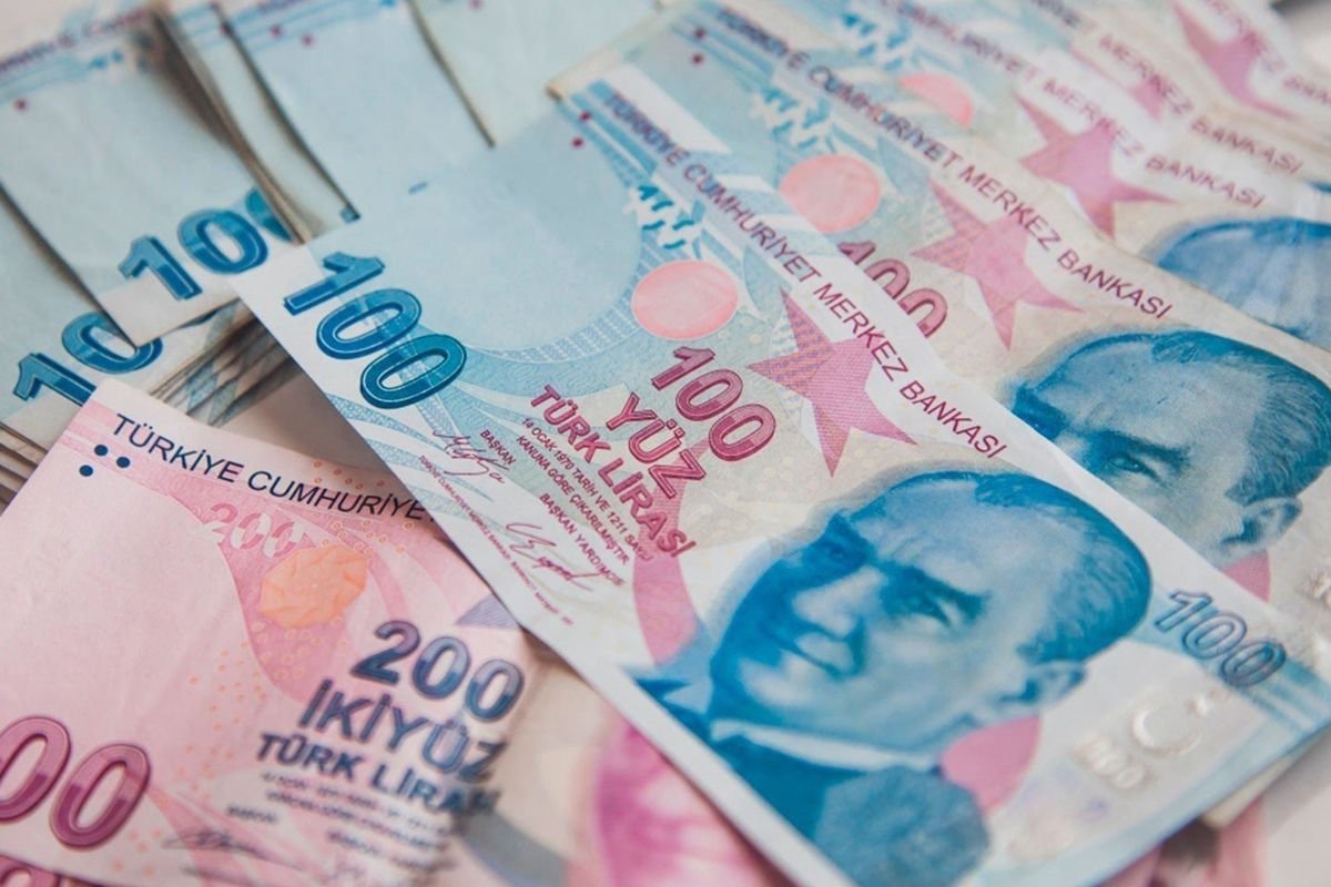 Bakan Bayraktar zam sinyali verdi: Nisan ayında değerlendirme yapabiliriz