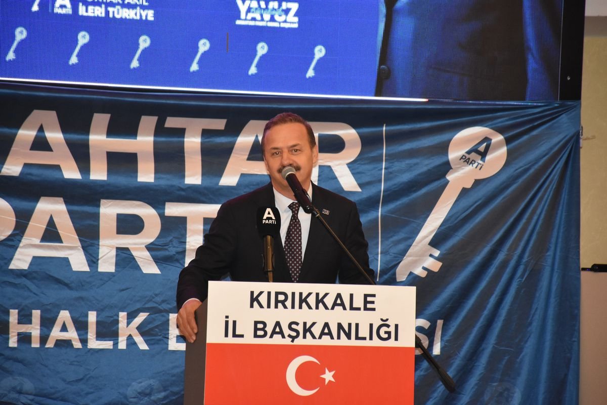 Ağıralioğlu, Kırıkkale'de partililerle buluştu