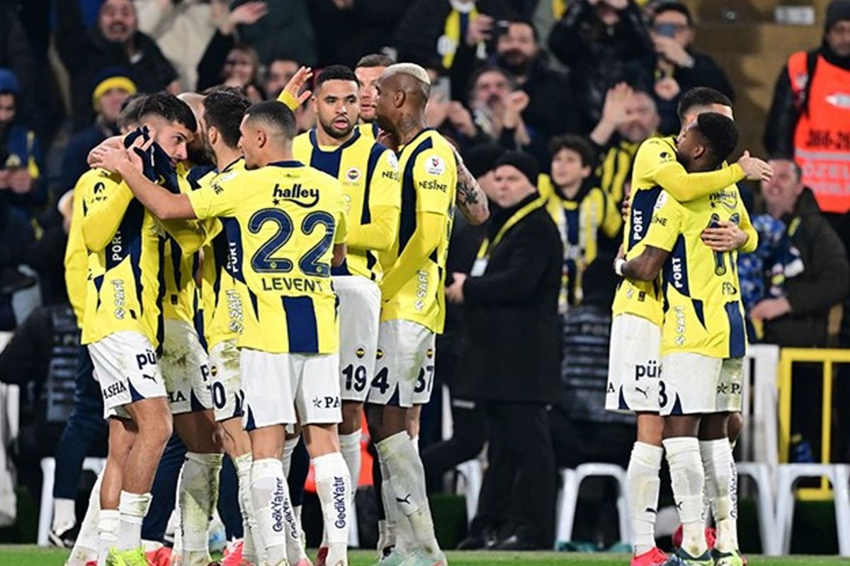 Bavullarını bile topladı! Fenerbahçe'de ilk ayrılık