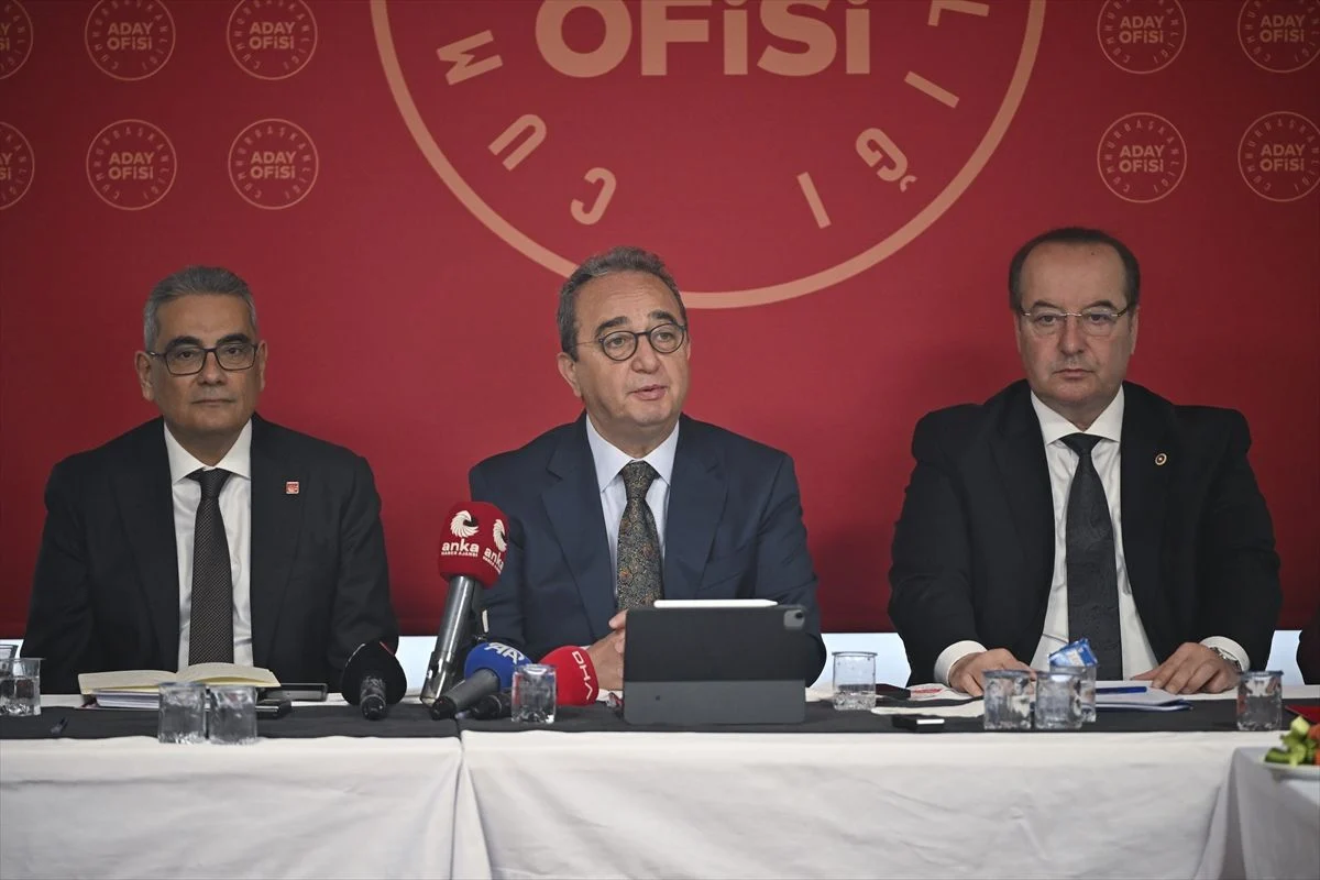 CHP'li Tezcan, basın toplantısı düzenledi Açıklaması