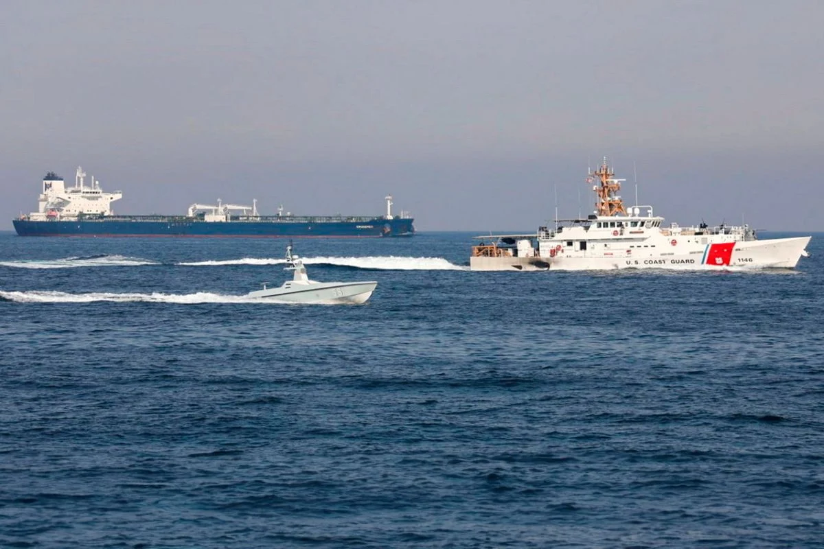 İran'a 6 milyar dolarlık abluka darbesi! ABD 41 tankerin rotasını değiştirdi